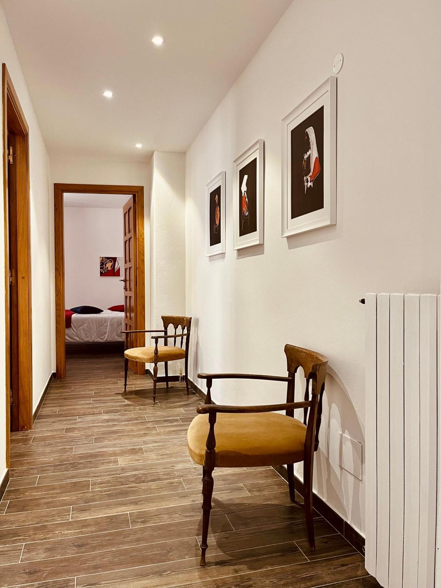 נואורו Carrales Guest House מראה חיצוני תמונה